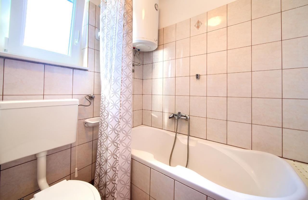 Apartment Drazana Krk Island Eksteriør billede