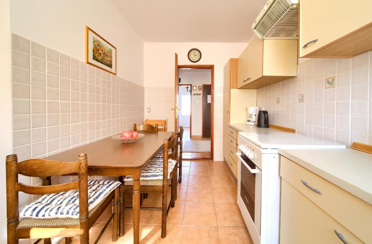 Apartment Drazana Krk Island Eksteriør billede