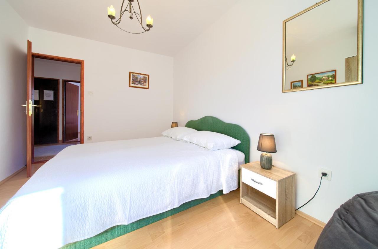 Apartment Drazana Krk Island Eksteriør billede